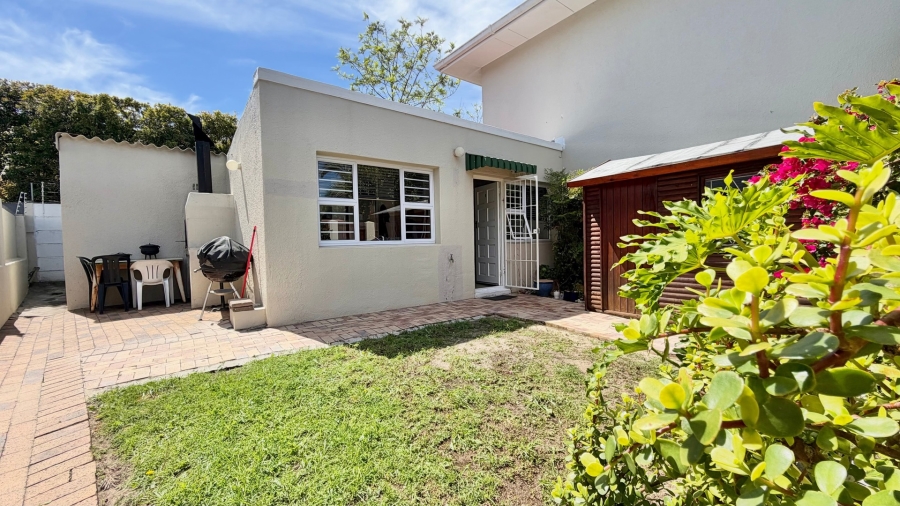 1 Bedroom Property for Sale in Plumstead Western Cape